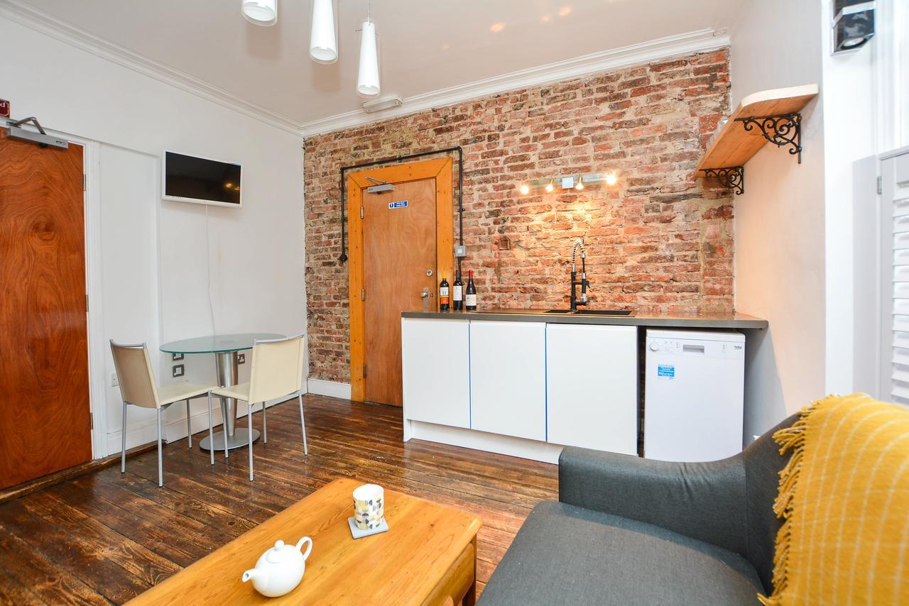 The Location- 1 Free Private Parking Space - 60 Second Walk 2 Minster! York Exterior photo